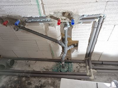 Servis rozvodů, topení a radiátorů
